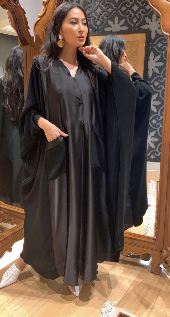 جيوب كبيرة الحجم بأزرار سوداء (حزم)