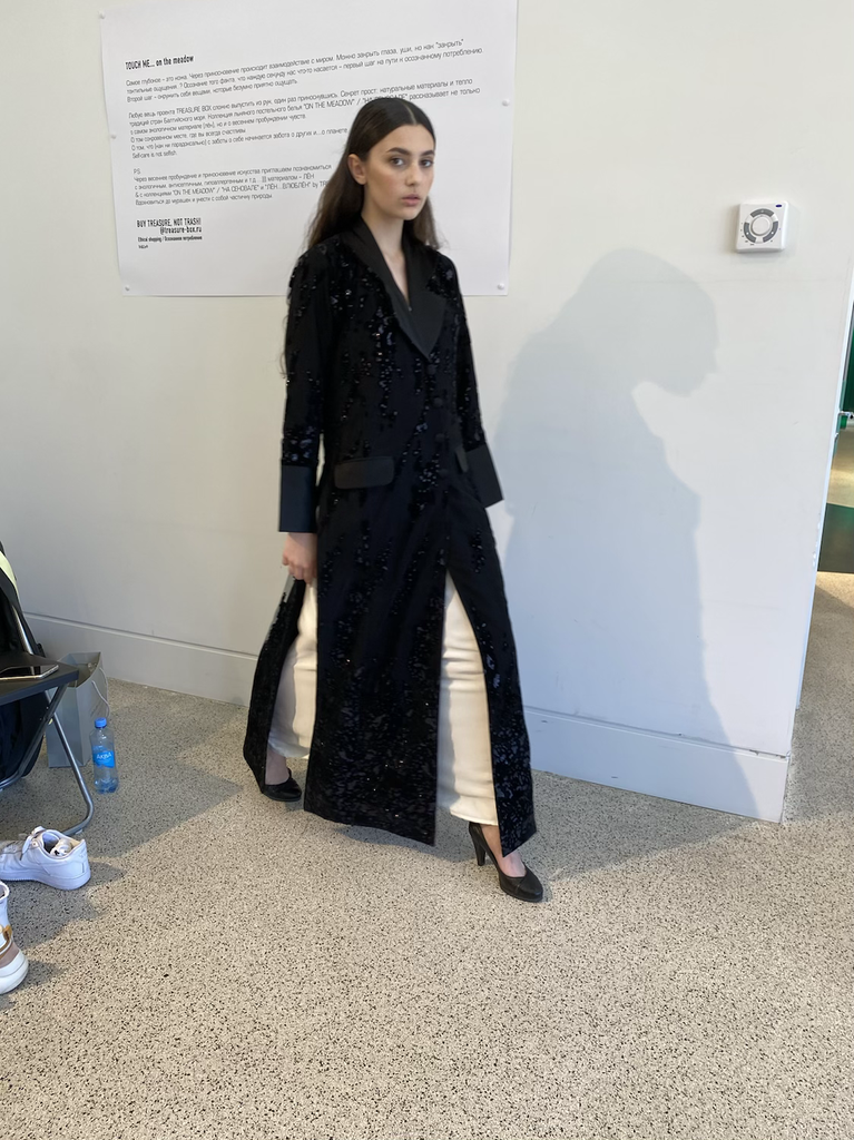 وعد سترة فستان عباية